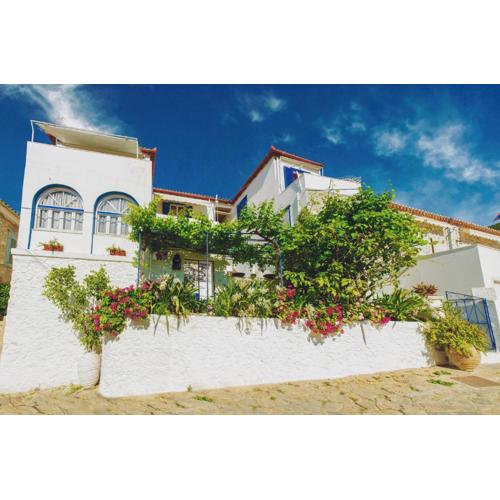 Zoe Apartments No 7 , Hydra Island Greece