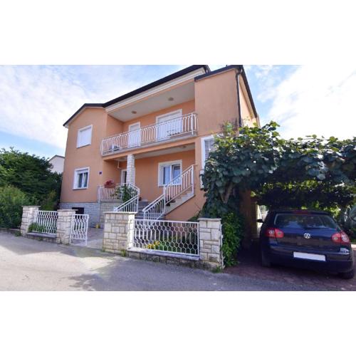 Zwei-Zimmer-Wohnung in der Nähe des Meeres Umag