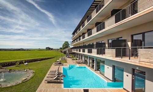 Alpská wellness dovolená: Německo v Hotelu Das Weitblick Allgäu **** se snídaněmi + bazén, 5 saun a večeře