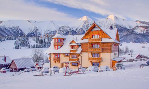 Belianské Tatry 100 m od sjezdovky v oceněném Wellness Penziónu Strachan *** s wellness, polopenzí + aktivity