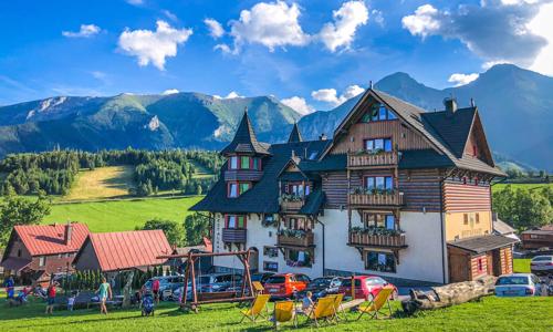 Belianské Tatry: Ždiar v oceněném Wellness Penziónu Strachan *** s wellness, polopenzí a aktivitami + drink