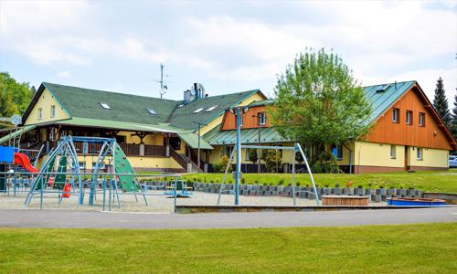 Beskydy nedaleko Lysé hory v Hotelu Budoucnost s polopenzí a privátním wellness (vířivka, sauna) + fitness