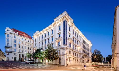 Brno luxusně přímo v centru: 5* Hotel Grand Palace Brno se snídaněmi, vstupem do sauny a masáží + fitness