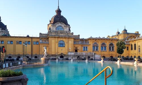 Budapešť u parku v Hotelu Bobbio *** s celodenním vstupem do lázní Széchenyi či Lukács, saunou a snídaněmi