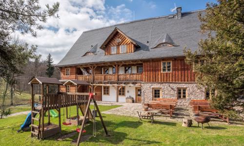 CHKO Orlické hory u výletních cílů: Pobyt v horském Penzion Samota u Hadince se snídaní a privátní saunou