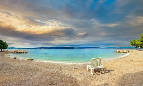 Chorvatsko u pláže v letovisku Crikvenica: 3* Annex Omorika s polopenzí Plus a bazénem + dítě do 12 let zdarma
