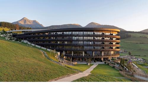 Dokonalý pobyt pro celou rodinu: Jižní Tyrolsko v 5* Hotelu Familiamus s all inclusive, wellness a programem