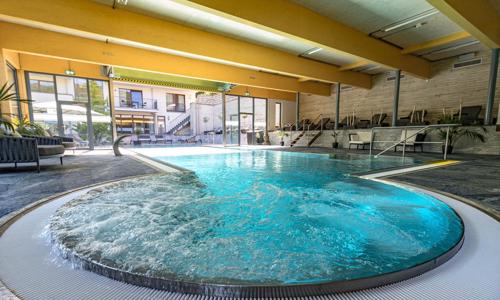 Dolní Sasko v lázních Bad Harzburg v Sonnenresortu Ettershaus **** se snídaněmi a wellness (bazén, 3 sauny)