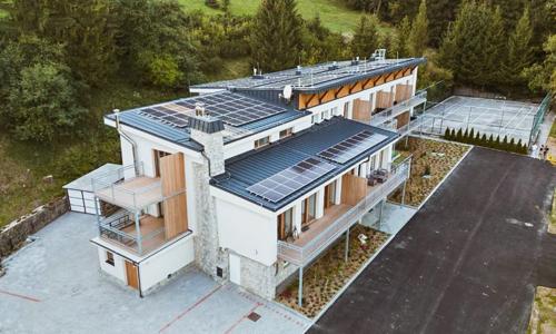 Dovolená u CHKO Strážovské vrchy v Apartmánech Kľak s polopenzí a možností wellness + 3 dětská hřiště