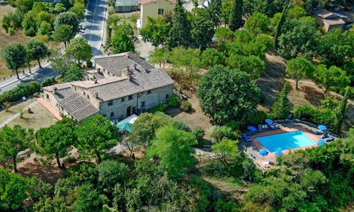 Itálie: Romantické Toskánsko ve stylovém Hotelu Il Colombaio *** s venkovním bazénem a snídaněmi + dítě zdarma