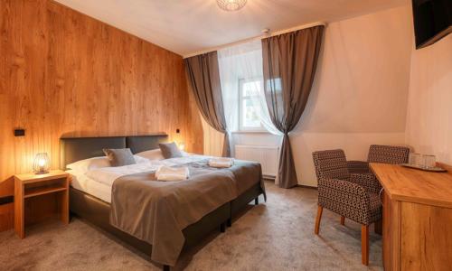 Jeseníky v Hotelu Lípa **** se snídaní či polopenzí a neomezeným wellness s vířivkou, saunami a krbem