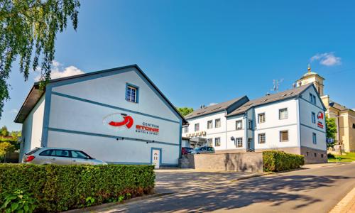 Jeseníky: Vrbno pod Pradědem v Hotelu Centrum Stone *** se snídaní či polopenzí, fitness a možností wellness