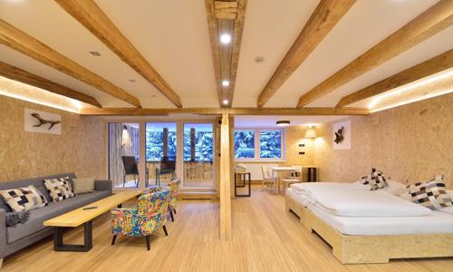 Jizerské hory: Moderní lesní Resort Montanie **** s neomezeným wellness centrem (bazén, sauny) a polopenzí