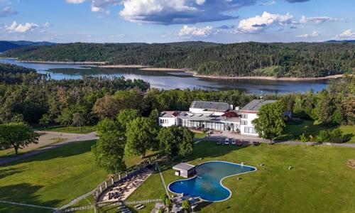 Jižní Čechy na břehu Orlické přehrady v Hotelu Orlík **** s polopenzí a neomezeným wellness a fitness