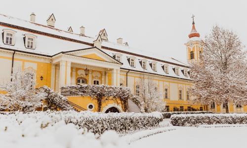 Jižní Slovensko luxusně na zámku v Hotelu Château Belá **** se snídaní či polopenzí, wellness, fitness a kinem