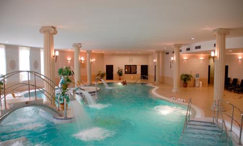 Karlovy Vary: Hotel Bristol Palace **** se snídaní či polopenzí a neomezeným wellness (bazén, vířivka, sauna)