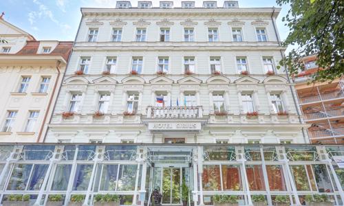 Karlovy Vary v Park Spa Hotelu Sirius **** s plnou penzí, vstupem do sauny a 11 procedurami + občerstvení