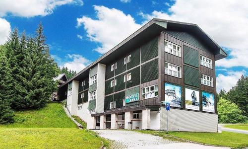 Krkonoše: Špindlerův Mlýn v Hotelu Lenka *** s polopenzí, ochutnávkou medoviny, lanovkou a slevou do sauny