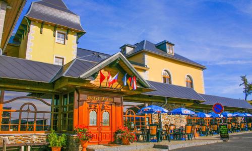 Krušné hory v Hotelu Praha *** s polopenzí, saunou a neomezeným vstupem do bazénu a vířivky + hudební večery