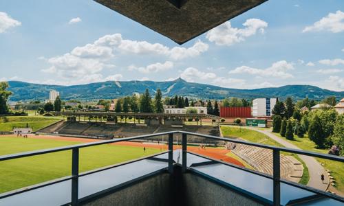 Liberec (nejen) pro sportovce: Hotel Arena *** s širokým sportovním vyžitím, venkovní posilovnou a snídaněmi