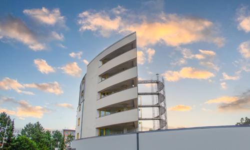 Liberec u Ještědu (nejen) pro sportovce: Hotel Arena *** se snídaní + každodenní skipas a vstupenky na hokej