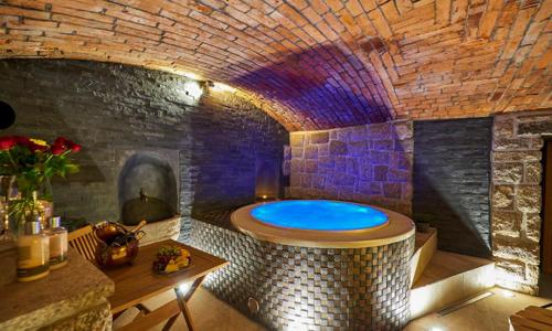 Liberec v blízkosti Ještědu i Babylonu: Hotel Stará Pekárna *** se snídaní a privátním wellness s vířivkou