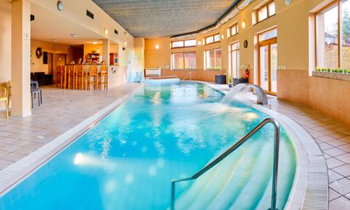 Liptov u Vysokých a Nízkých Tater: Sojka Resort *** s polopenzí, bazény, 4 druhy saun a Liptov Region Card