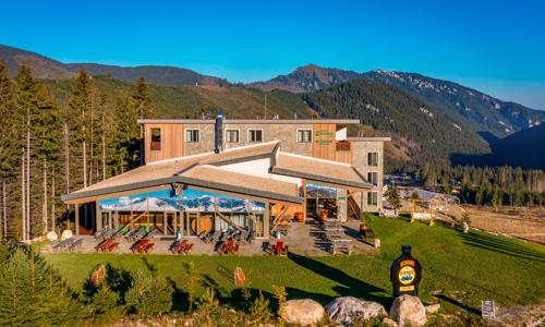 Liptovský Mikuláš v Hotelu Strachan Family Jasná *** s polopenzí a každodenním wellness + vyžití pro děti