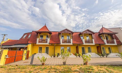 Maďarsko: Apartmány Margaréta s každodenním vstupem do lázní Bogács (500 m, 11 bazénů) + wellness a polopenze