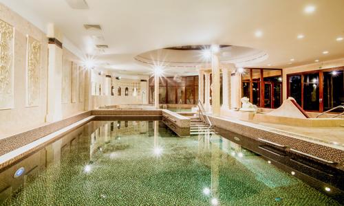 Maďarsko u pohoří Mátra: Hotel Narád Park **** s polopenzí a neomezeným wellness (bazény, sauny) + fitness