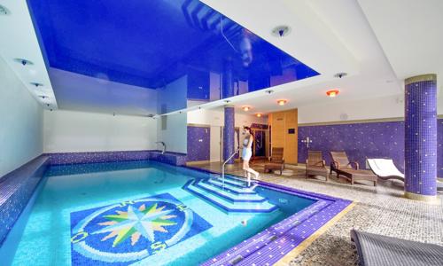 Mariánské Lázně: 4* Hotel St. Moritz Spa & Wellness s polopenzí a vstupem do bazénu + sleva na procedury