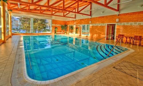 Mariánské Lázně: Hotel Krakonoš *** se snídaní/polopenzí, bazénem, solnou jeskyní a až 30% slevou na procedury