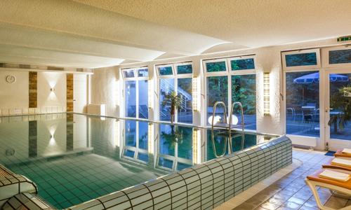 Německé klimatické lázně v Parkhotelu Nümbrecht **** se snídaněmi, wellness (bazén a sauna) a fitness centrem
