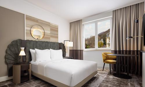 Německo: Historické město Heidelberg v luxusním Hotelu Hilton se snídaněmi formou bufetu a welcome drinkem