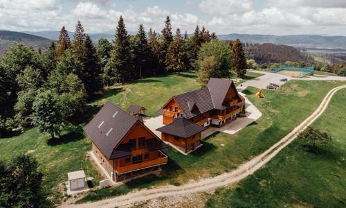 NP Velká Fatra u Turčianských Teplic: Penzion Kráľov dvor s polopenzí a wellness (vířivka, 3 sauny) + vyžití