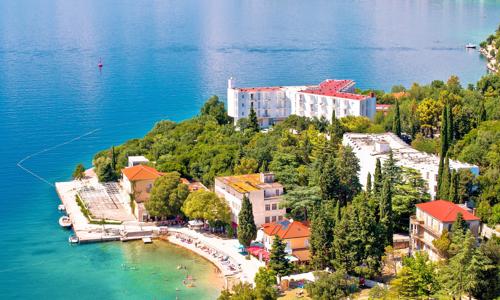 Omišalj 50 m od pláže: Hotel Adriatic & depandance Primorka (Komplex Omišalj **) s polopenzí + dítě zdarma