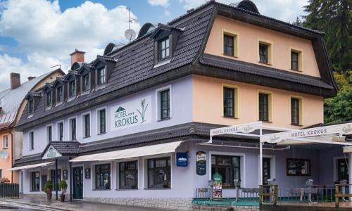 Pec pod Sněžkou: Dovolená v Hotelu Krokus *** se snídaní nebo polopenzí, welcome drinkem a úschovnou kol