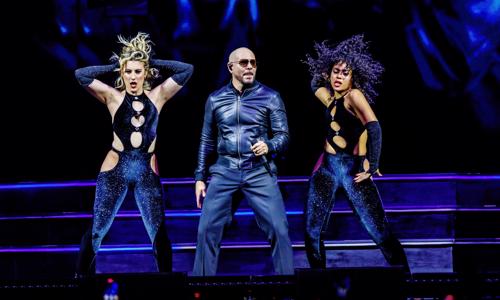 Pitbull naživo v Düsseldorfu: Vstupenky na jedinečnou I'm Back Tour 2026 a ubytování v prémiovém hotelu