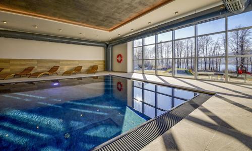 Pobyt na břehu Lipna v Resortu Orsino **** s neomezeným vstupem do wellness, gurmánskou polopenzí a slevami