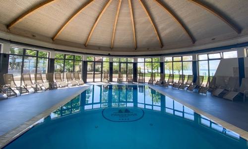 Pobyt přímo na břehu Balatonu: Prémium Hotel Panoráma **** s polopenzí a neomezeným wellness a fitness centrem