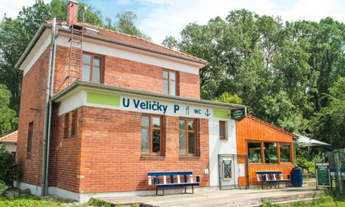 Pohodový pobyt u Baťova kanálu v Penzionu U Veličky se snídaní a půldenní plavbou + dítě do 5 let zdarma