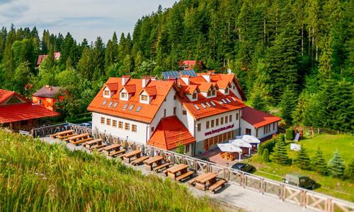 Polské Beskydy: Korbielów v Hotelu Fero Lux se snídaní/polopenzí a neomezeným wellness s bazénem i saunou