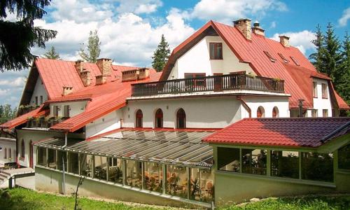Polské Krkonoše u lanovky na Sněžku v Hotelu Corum *** se snídaní a neomezeným bazénem a finskou saunou