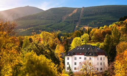 Polské Krkonoše v Penzionu Karkonoski SPA *** se snídaní či polopenzí, wellness, bazénem a vyžitím pro děti