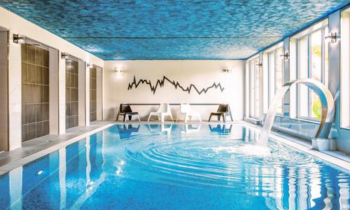 Polsko: Lázeňské Swieradów-Zdrój přímo u hranic s Českem v Krasicki Resort Hotelu *** s polopenzí a wellness