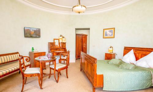 Polsko u termálů a českých hranic: Hotelu Pałac Paulinum *** s polopenzí a neomezeným wellness + vyžití