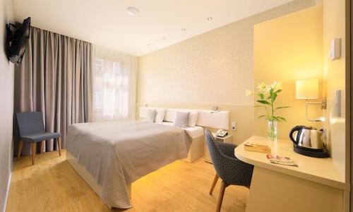 Praha přímo v centru luxusně: Hotel Ametyst **** se snídaněmi formou bufetu + dítě do 6 let zdarma