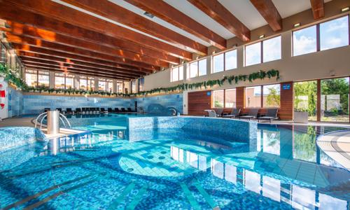 Rajecké Teplice jen 650 m od lázní: Wellness Hotel Diplomat **** s polopenzí, bazénem, vířivkou a saunami