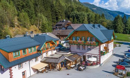 Rakousko: Salcbursko v Hotelu Gell *** se snídaní/polopenzí či all inclusive + neomezené wellness a herna