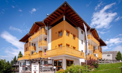 Region Trentino a pohoří Monte Bondone: Hotel Alpine Mugon **** s all inclusive a wellness (1 000 m²) + slevy